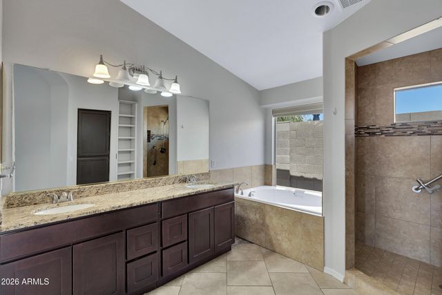 448 W MADERO Avenue, Mesa, AZ 85210