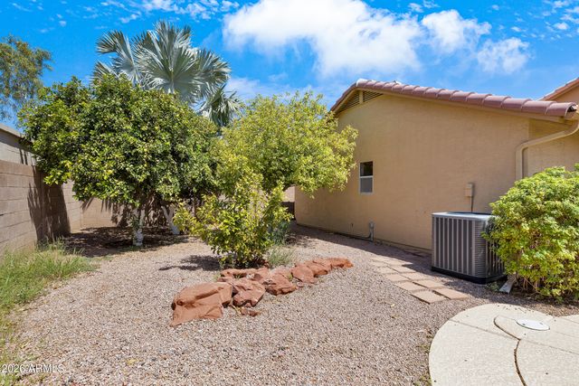 448 W MADERO Avenue, Mesa, AZ 85210