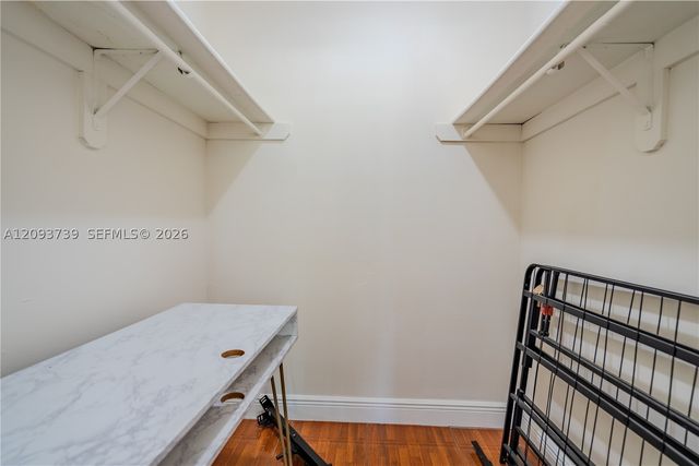 482 NW 165th St Rd A-201, Miami, FL 33169
