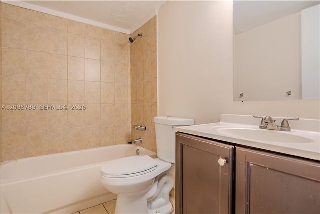 482 NW 165th St Rd A-201, Miami, FL 33169
