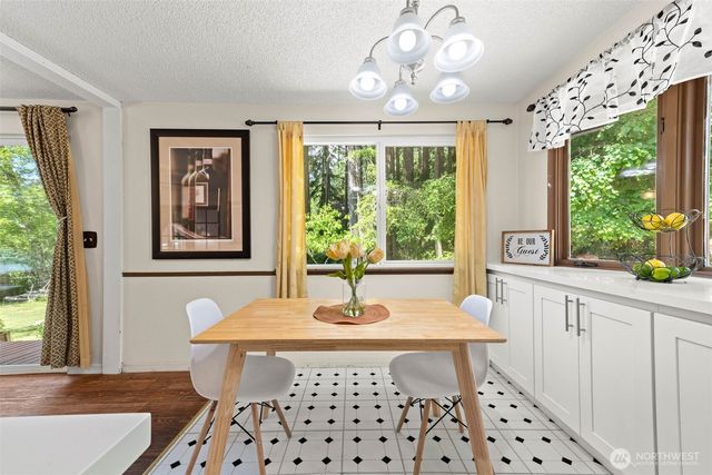 7910 Warbler Court SE, Olympia, WA 98513