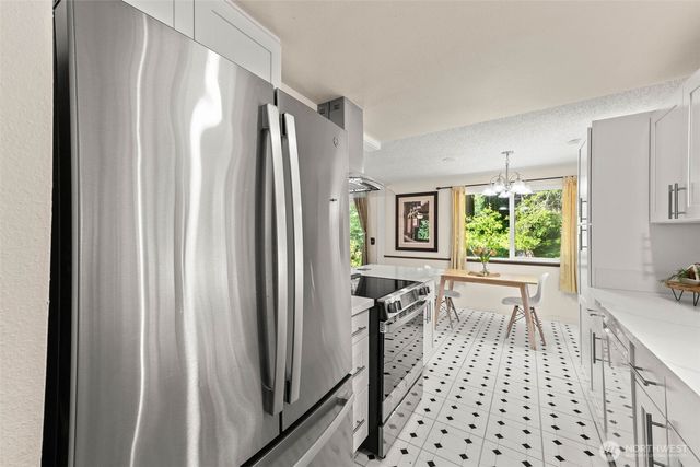 7910 Warbler Court SE, Olympia, WA 98513