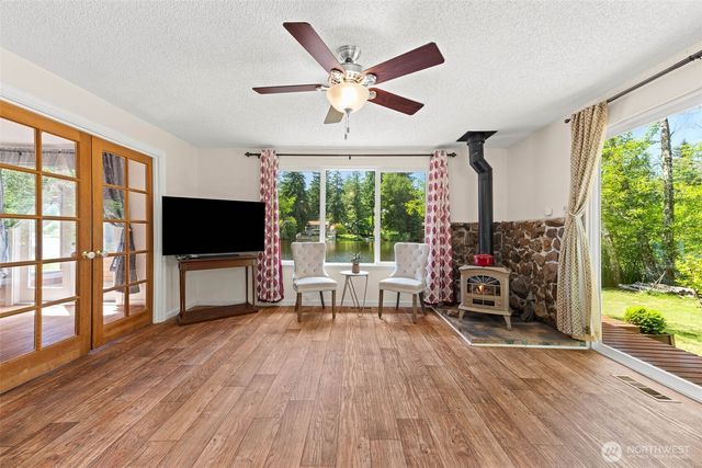 7910 Warbler Court SE, Olympia, WA 98513