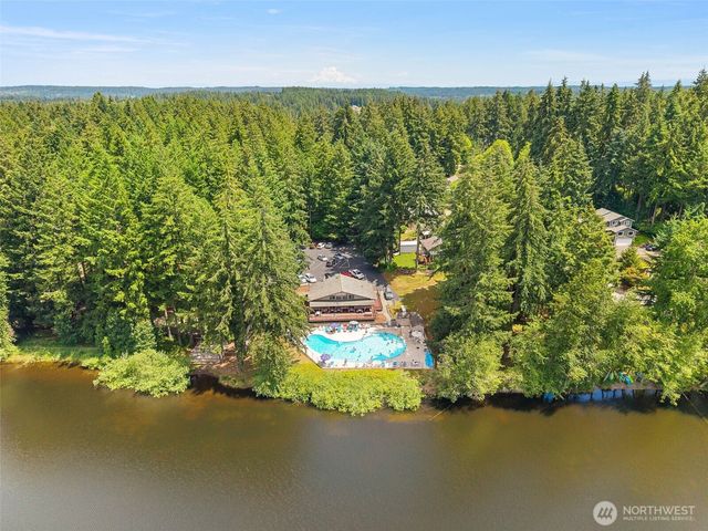 7910 Warbler Court SE, Olympia, WA 98513
