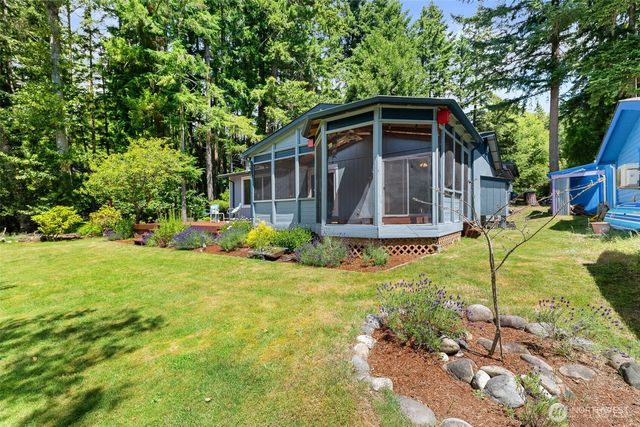 7910 Warbler Court SE, Olympia, WA 98513