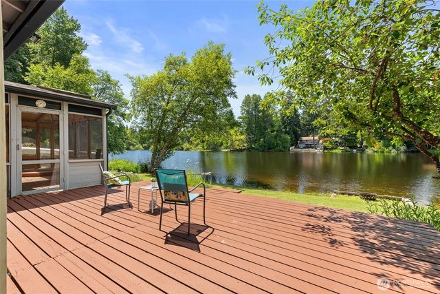 7910 Warbler Court SE, Olympia, WA 98513