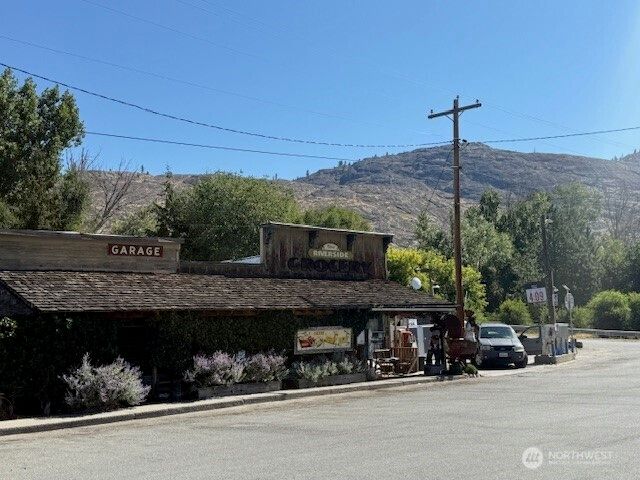 102 Main Street, Riverside, WA 98849