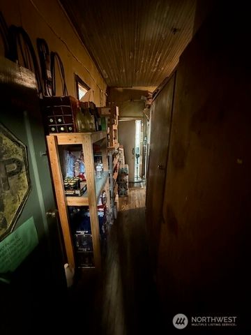 102 Main Street, Riverside, WA 98849