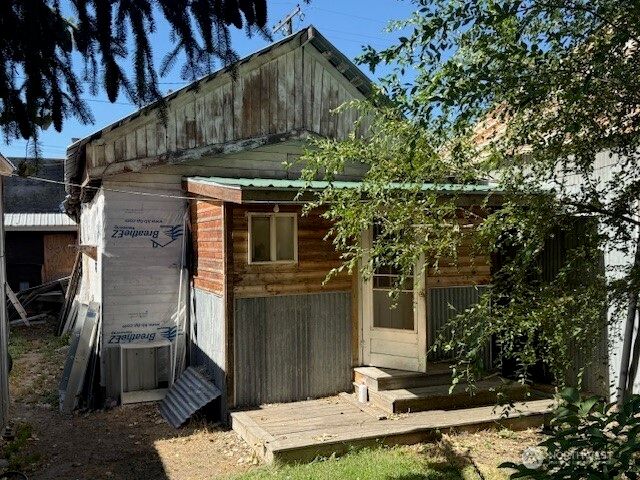 102 Main Street, Riverside, WA 98849