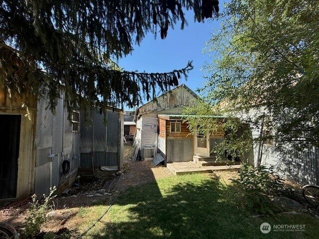 102 Main Street, Riverside, WA 98849