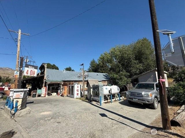 102 Main Street, Riverside, WA 98849