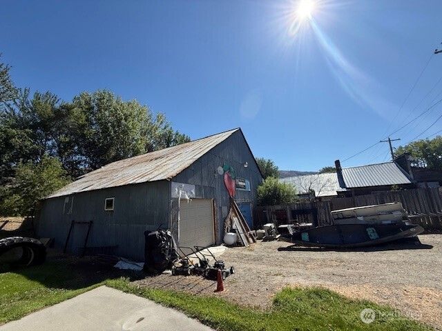 102 Main Street, Riverside, WA 98849