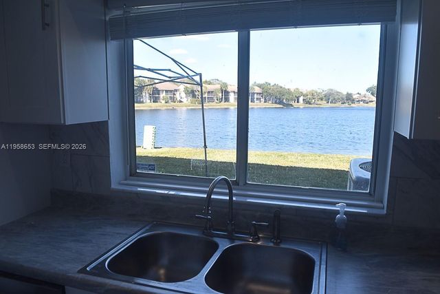 9763 NW 37th Street, Sunrise, FL 33351