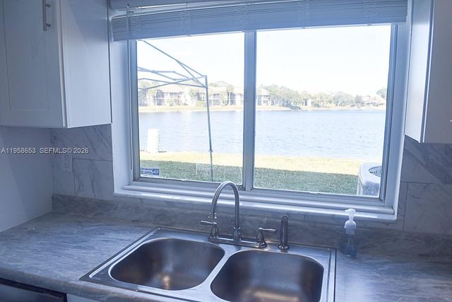 9763 NW 37th Street, Sunrise, FL 33351