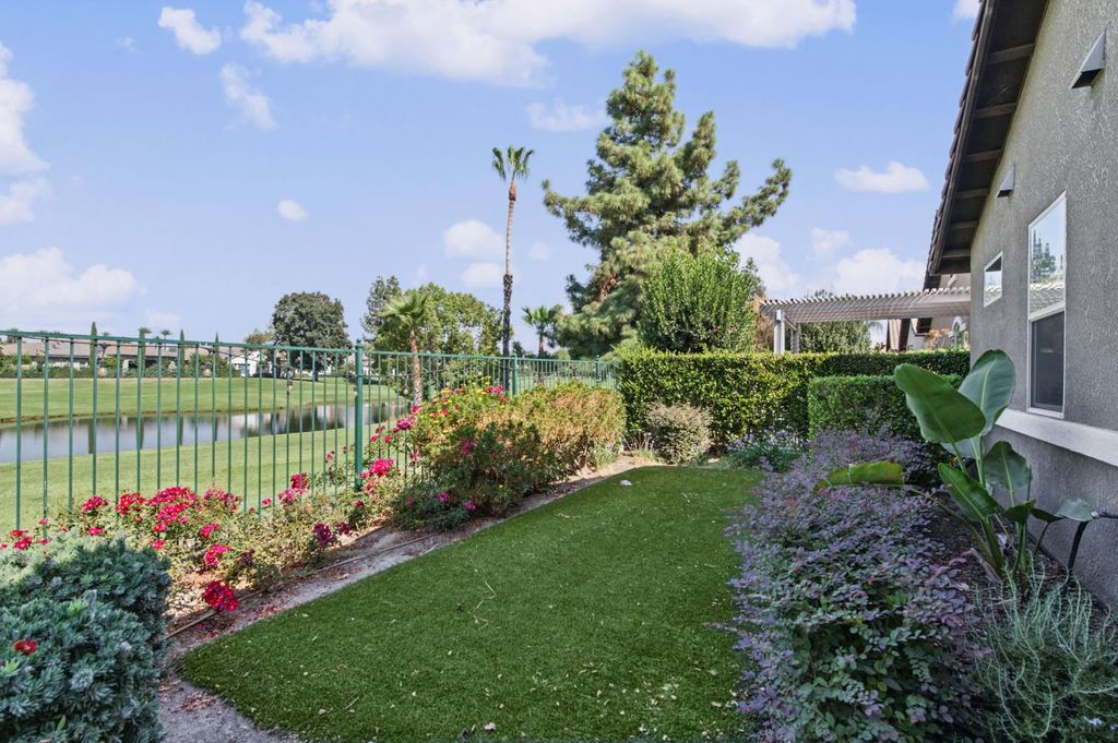 Image 22 of property listing at 1728 E Green Sage Avenue, Fresno, CA 93730