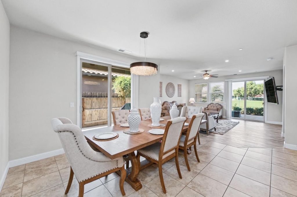 Image 7 of property listing at 1728 E Green Sage Avenue, Fresno, CA 93730
