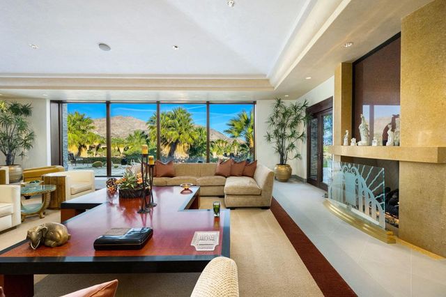 100 Lantana, Palm Desert, CA 92260