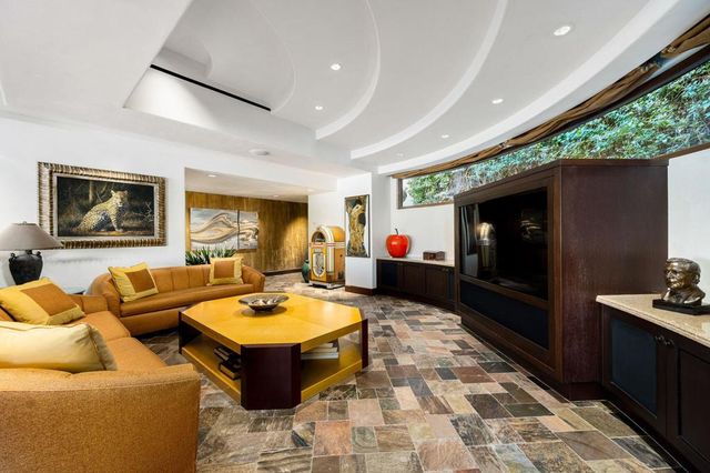 100 Lantana, Palm Desert, CA 92260