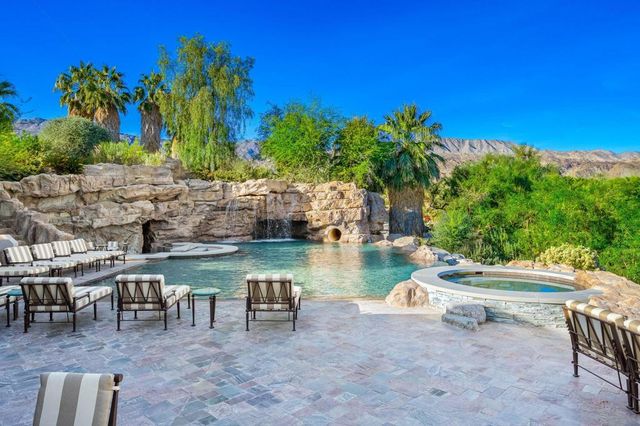 100 Lantana, Palm Desert, CA 92260