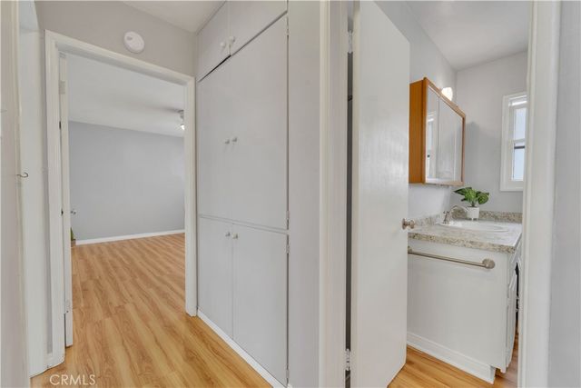 1250 E 1st street 7, Long Beach, CA 90802