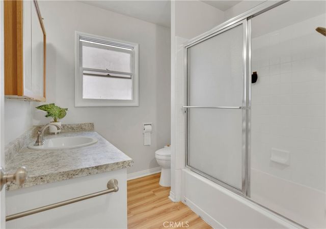 1250 E 1st street 7, Long Beach, CA 90802