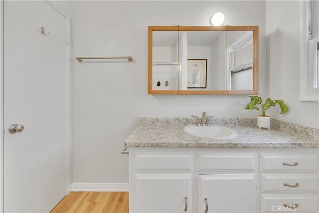 1250 E 1st street 7, Long Beach, CA 90802