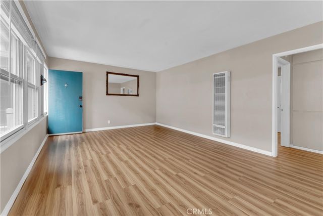 1250 E 1st street 7, Long Beach, CA 90802