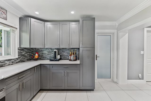 3220 SW 16TH Court, Fort Lauderdale, FL 33312