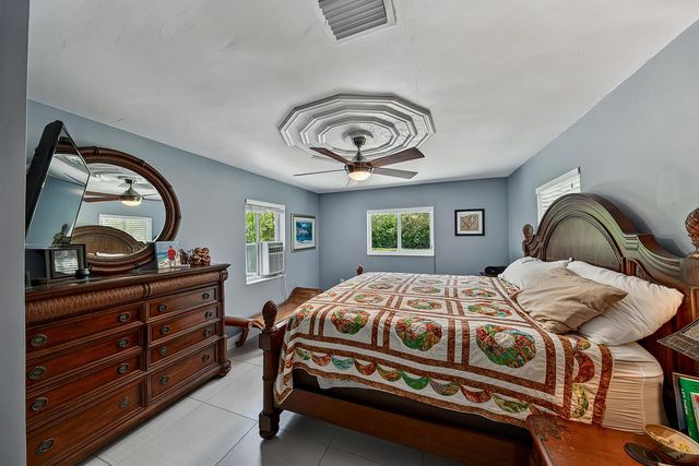 3220 SW 16TH Court, Fort Lauderdale, FL 33312