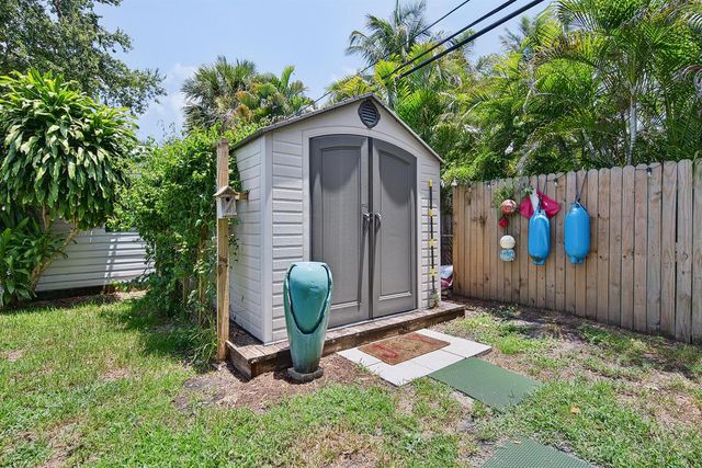 3220 SW 16TH Court, Fort Lauderdale, FL 33312