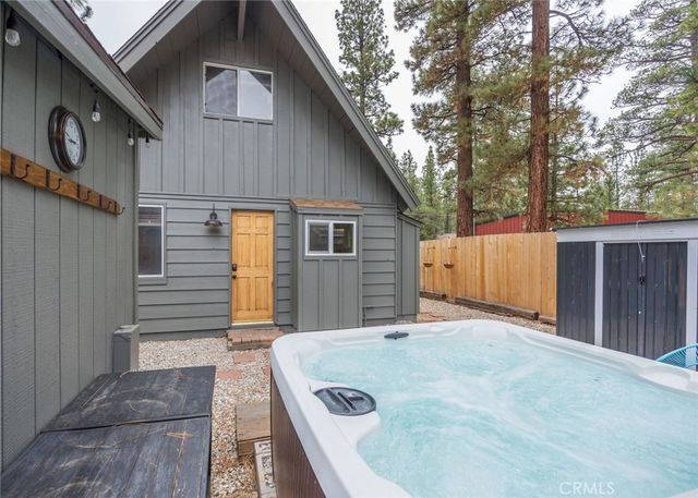 2047 7th Lane, Big Bear City, CA 92314