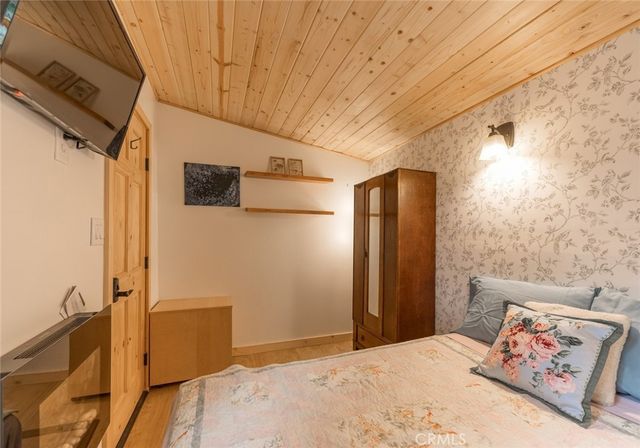 2047 7th Lane, Big Bear City, CA 92314