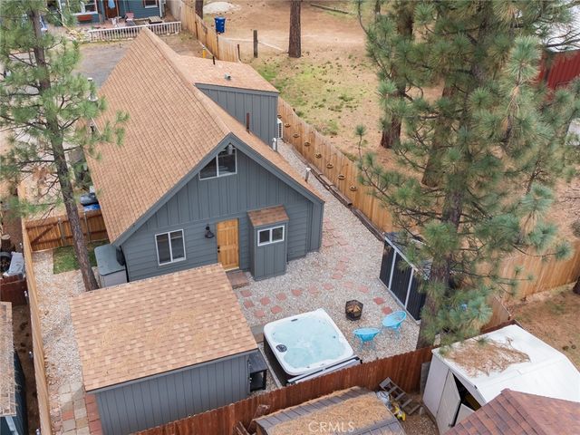 2047 7th Lane, Big Bear City, CA 92314