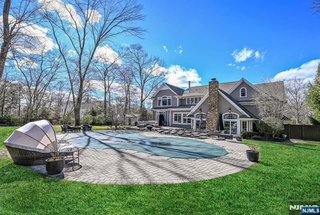 36 Clearwater Drive, Ho-ho-kus, NJ 07423