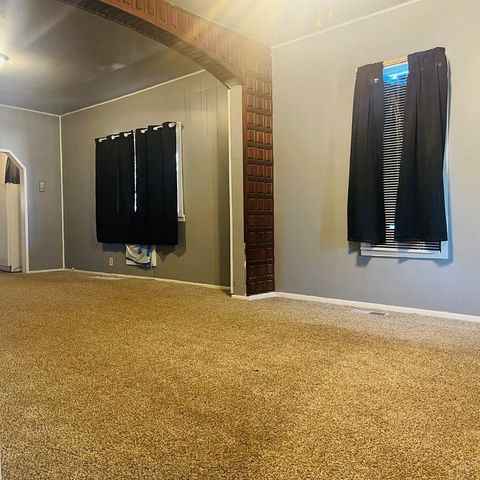 711 E 6th St, Pueblo, CO 81001