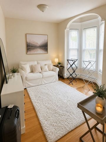 135 Walnut St. 1, Somerville, MA 02145