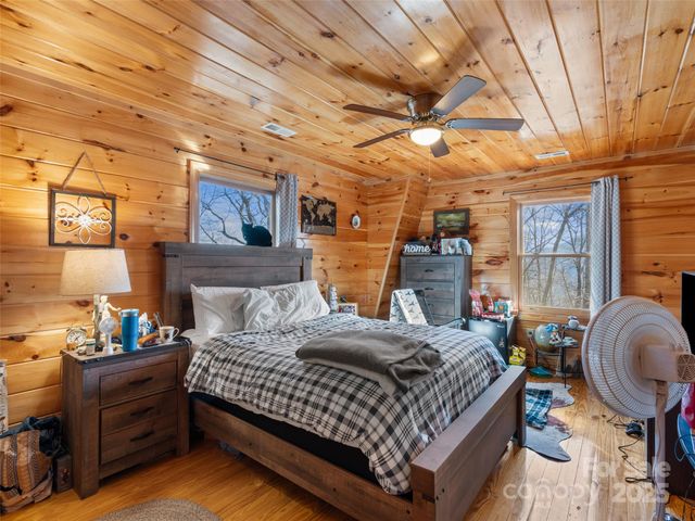 252 Idylwild Lane, Black Mountain, NC 28711