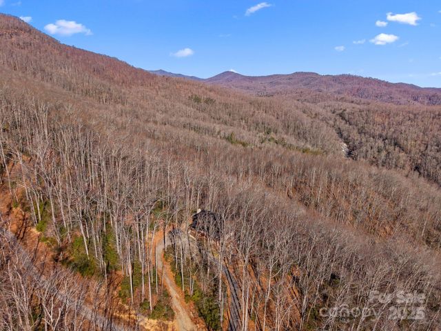 252 Idylwild Lane, Black Mountain, NC 28711
