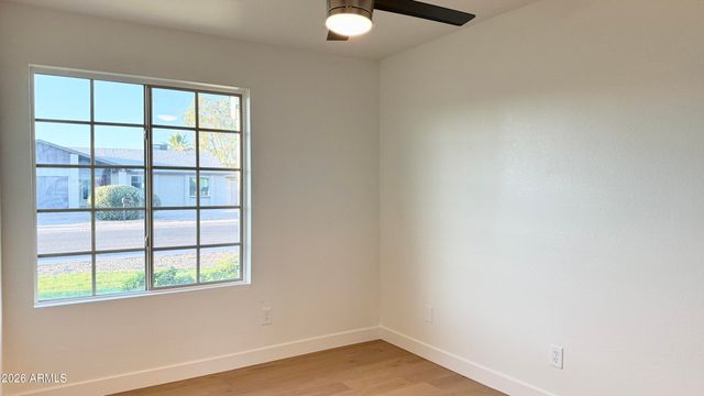 2807 W CHARLESTON Avenue, Phoenix, AZ 85053