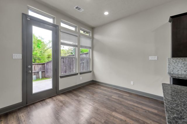 38 Aventura Place, Spring, TX 77389