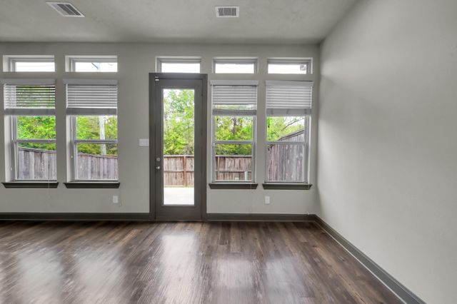 38 Aventura Place, Spring, TX 77389