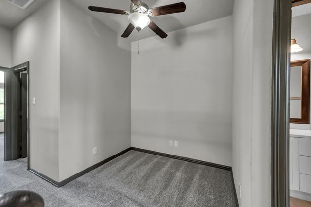 38 Aventura Place, Spring, TX 77389