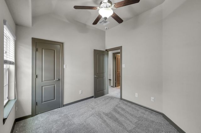 38 Aventura Place, Spring, TX 77389