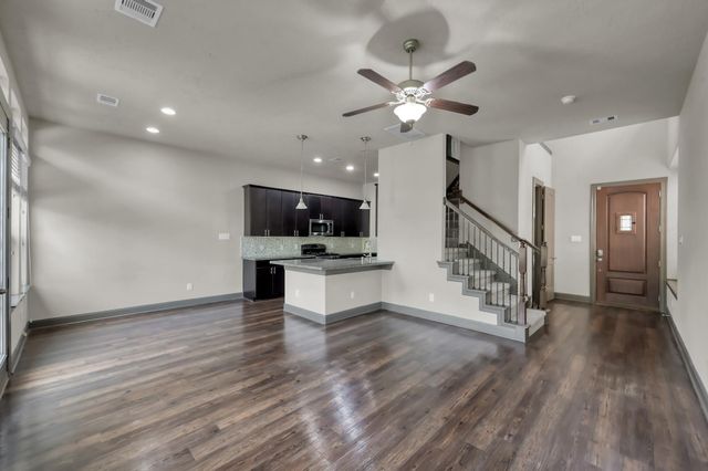 38 Aventura Place, Spring, TX 77389