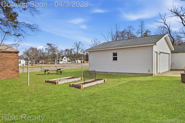 117 Perry Street, Montrose, MI 48457