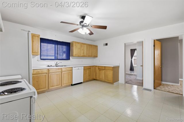 117 Perry Street, Montrose, MI 48457