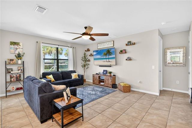 3721 E Hampton CIR, Alva, FL 33920