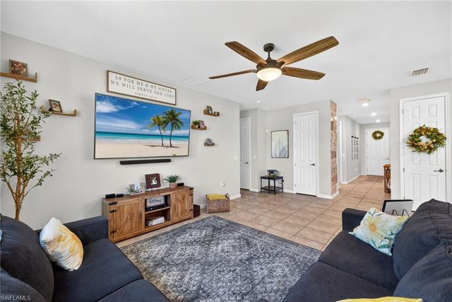 3721 E Hampton CIR, Alva, FL 33920