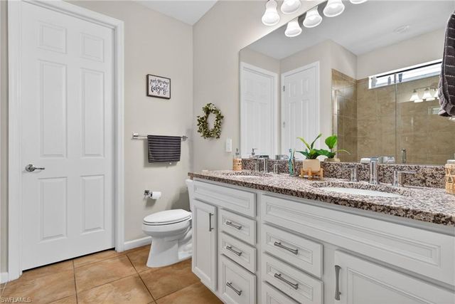 3721 E Hampton CIR, Alva, FL 33920