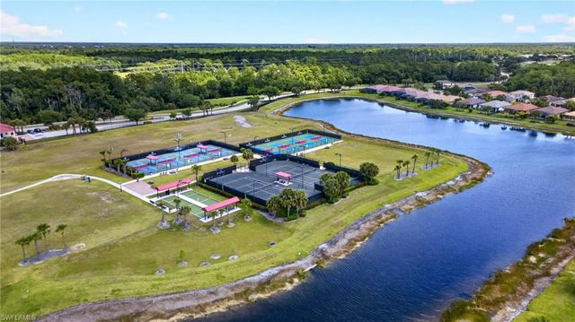 3721 E Hampton CIR, Alva, FL 33920